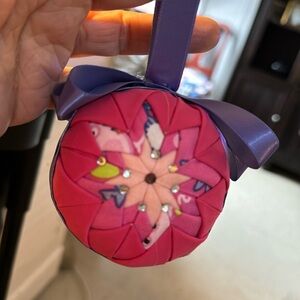 Handmade pepper pig bulbs